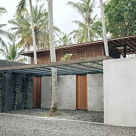 Rumah Amadangi Kedungu