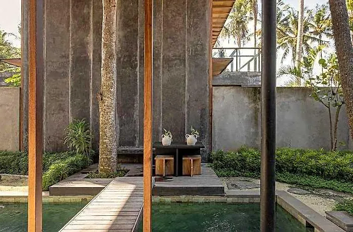 Rumah Amadangi Kedungu Hotel