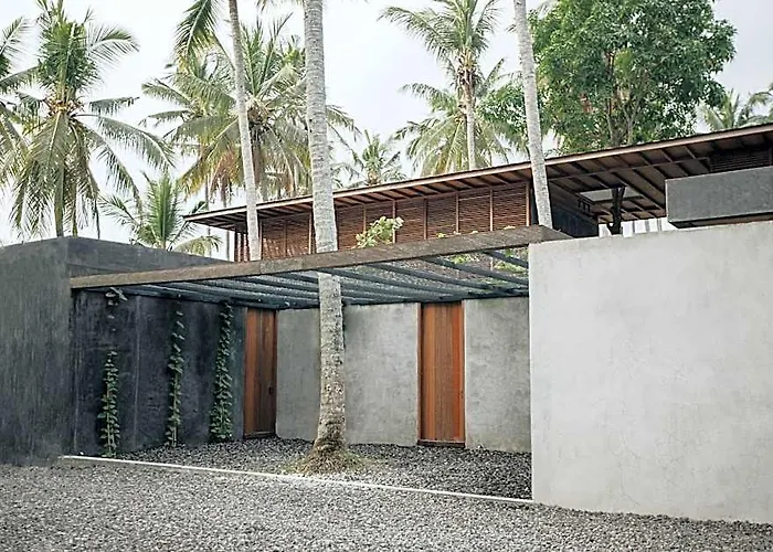 Rumah Amadangi Kedungu Hotel BALI