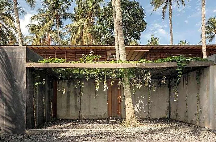 Hotel Rumah Amadangi Kedungu