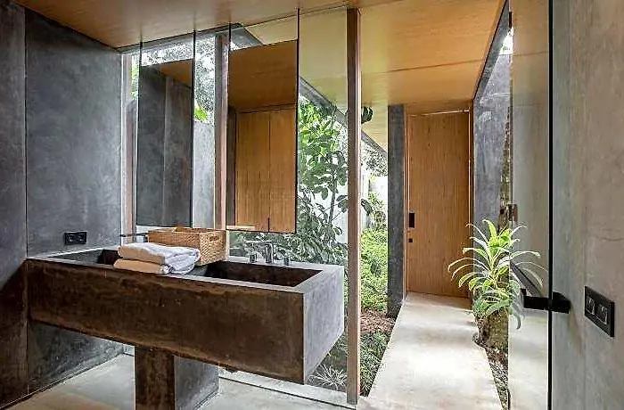 Rumah Amadangi Kedungu BALI