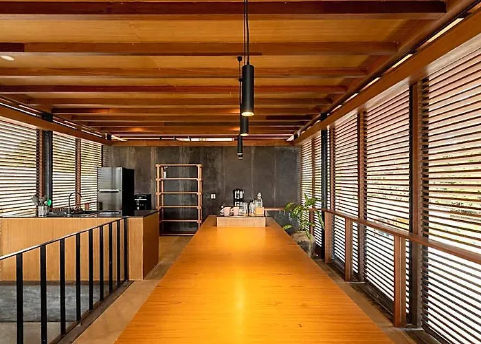 Hotel Rumah Amadangi Kedungu BALI